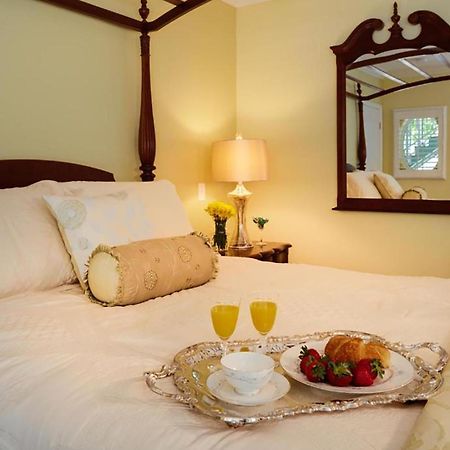 Seaglass Inn Bed And Breakfast Melbourne Beach Kamer foto